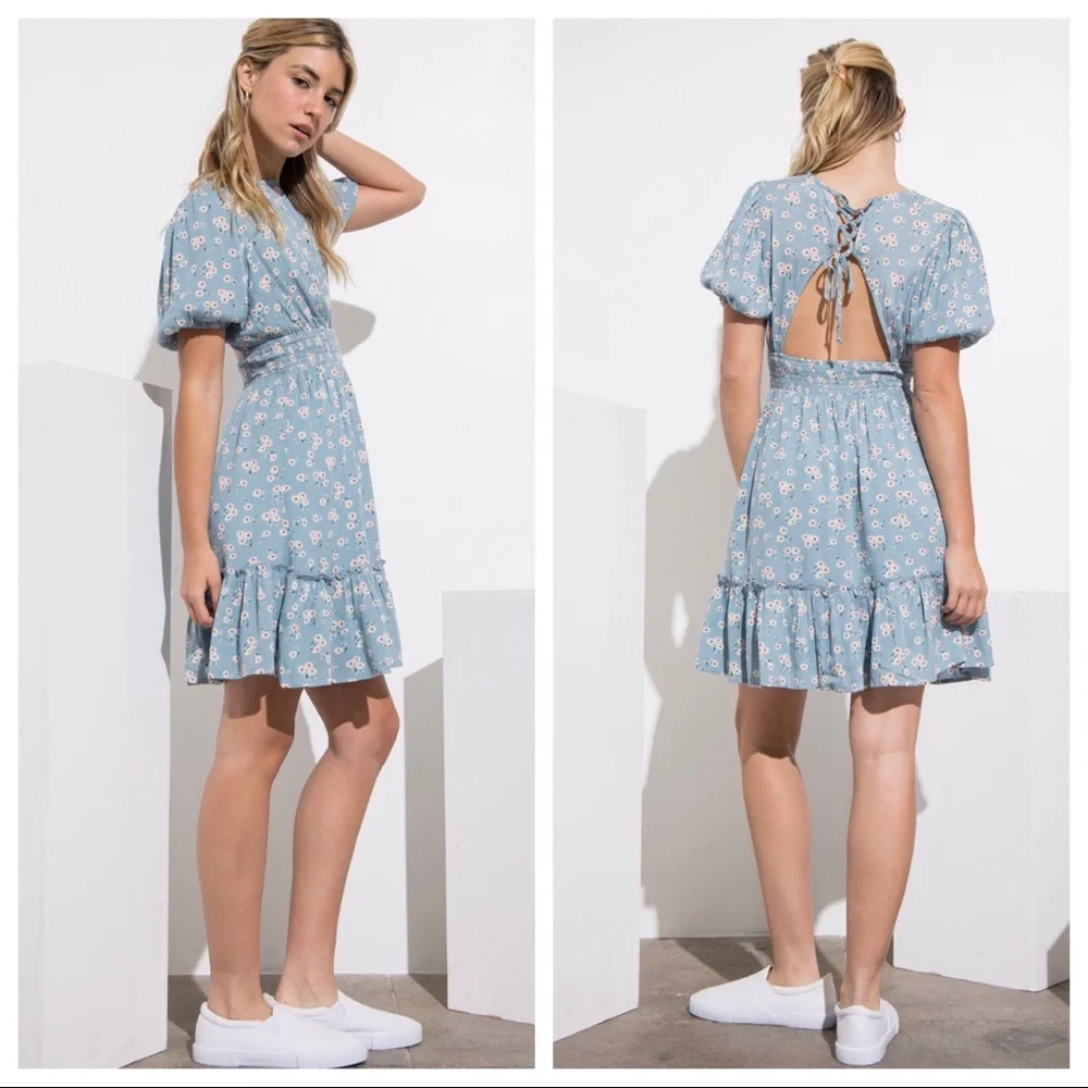 Paulina Floral Dress With Back Cut Out - Picture 2 of 3